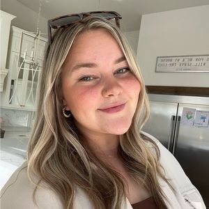 Meet your Posher, Erika